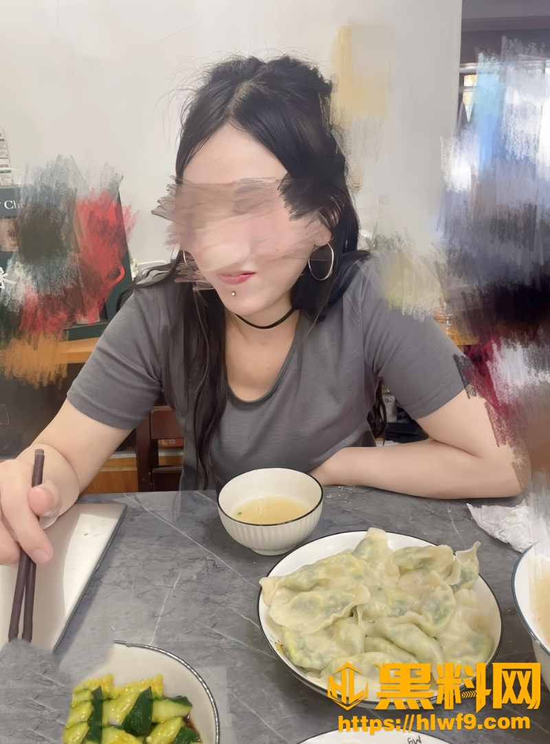 丰乳肥臀的少妇邻居13