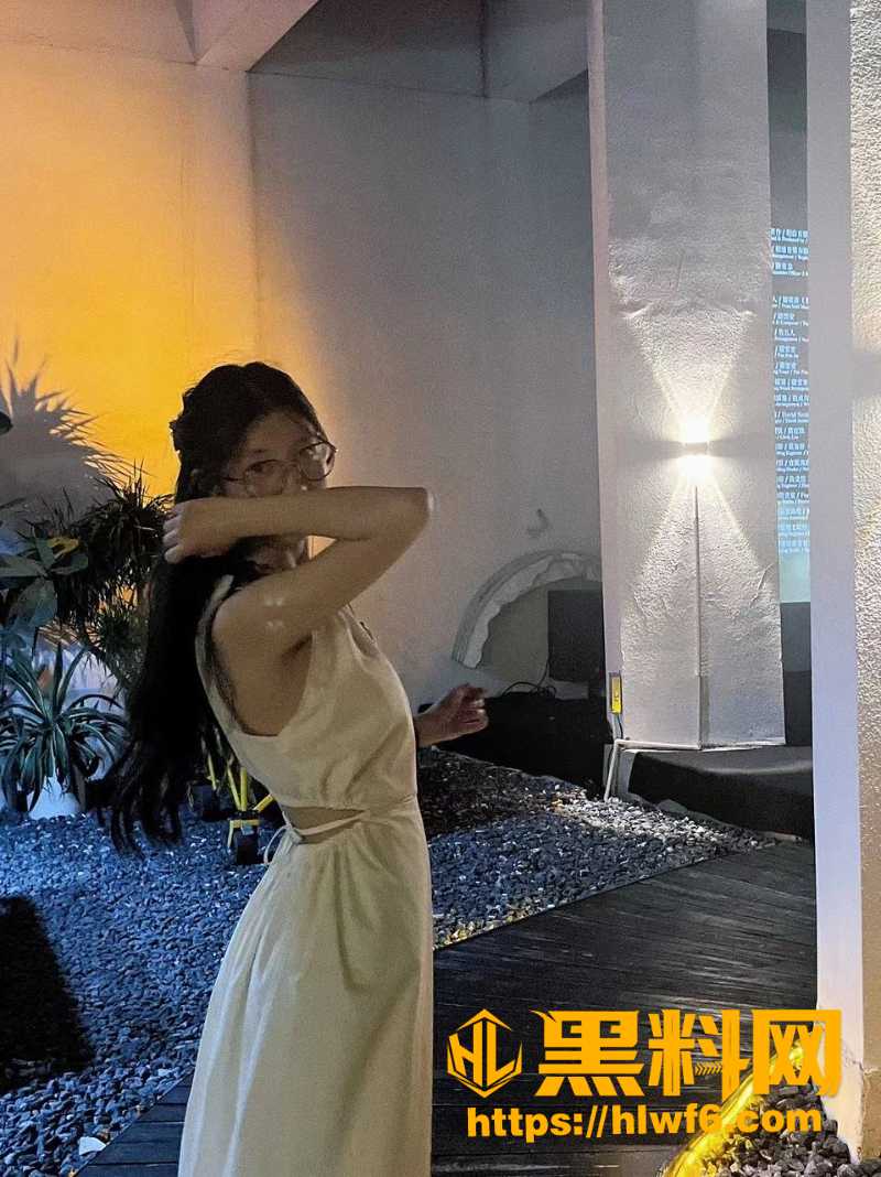 反差眼镜妹私密流出5