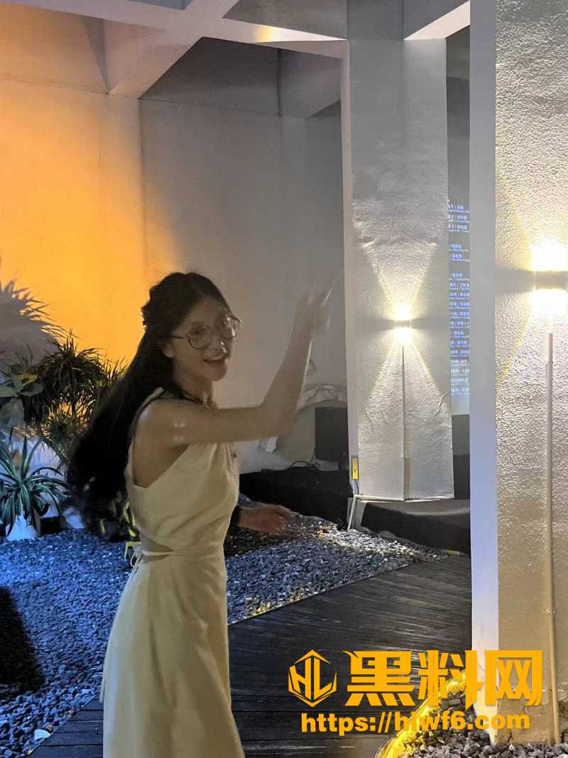 反差眼镜妹私密流出7