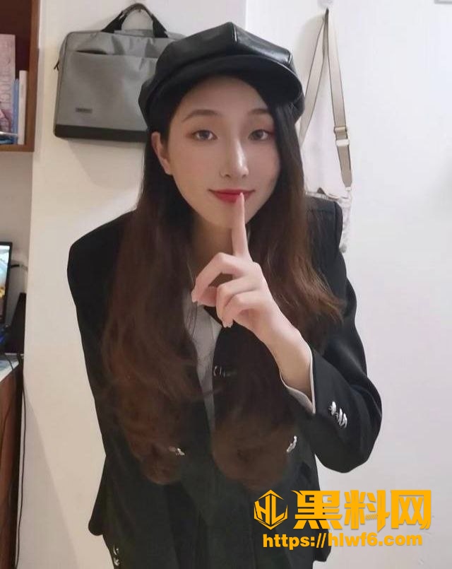 眼镜婊做爱视频流出