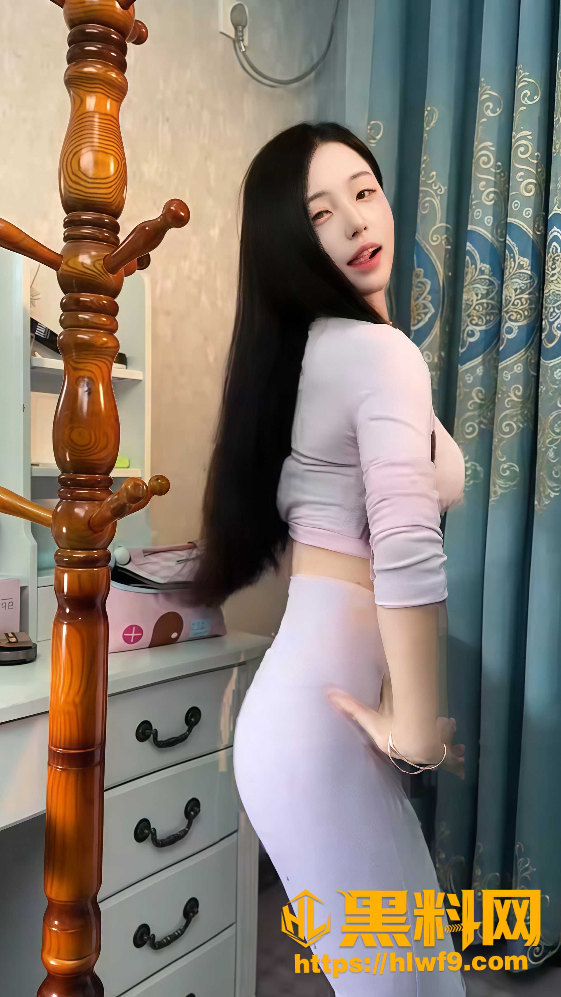 困困酱大尺度私拍流出2