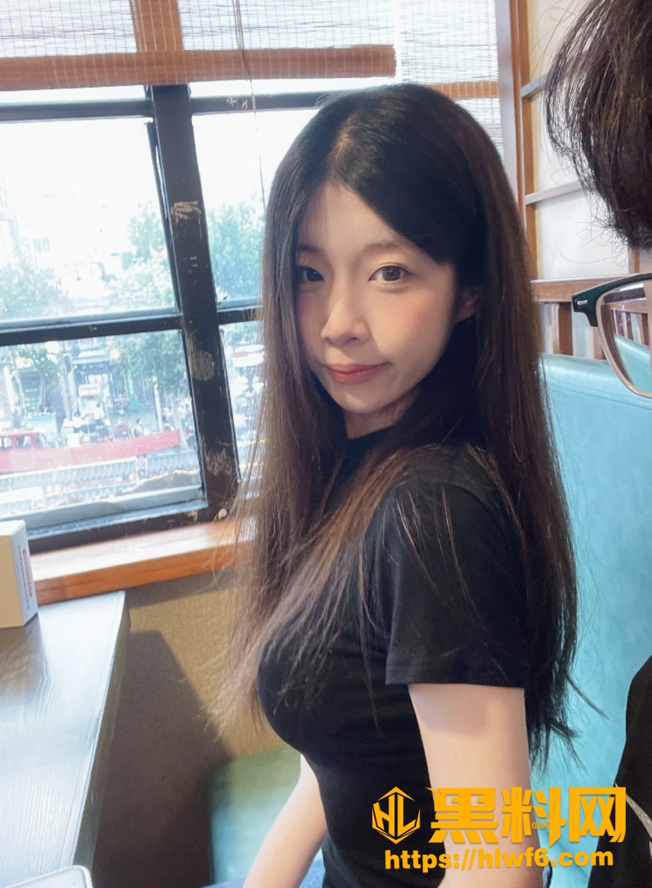 女粉丝2