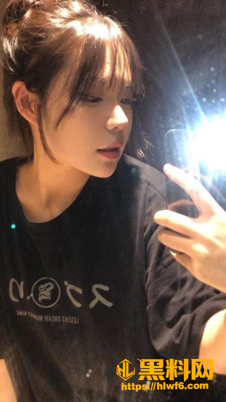高冷女神自慰视频2