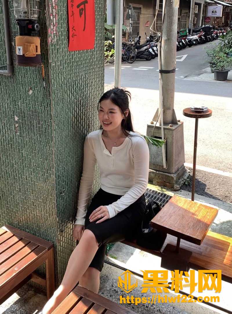 INS博主Yiya性爱视频7
