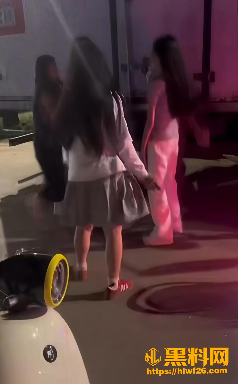 精神小妹霸凌视频曝光 3