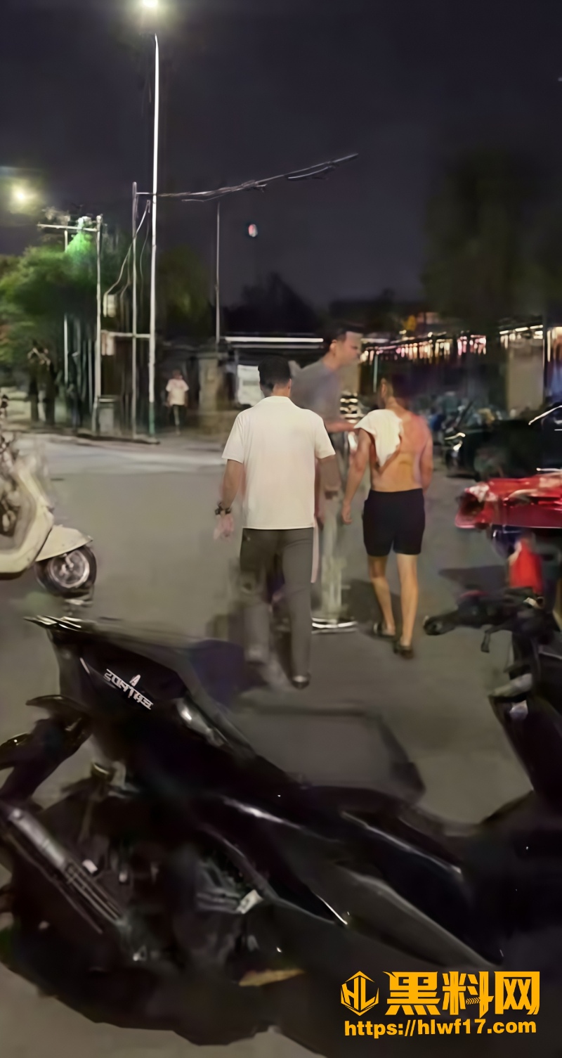 父亲阻拦黄毛打架事件 7