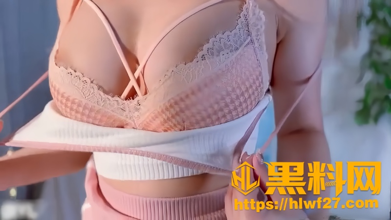 网红美女大尺度自拍