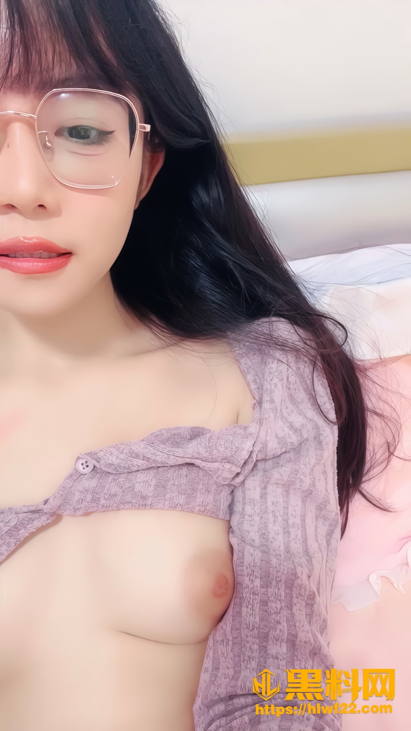 半糖主播甜饱兔子1