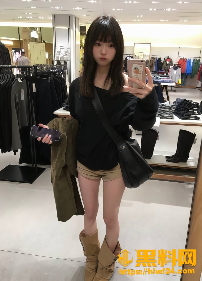 INS网红菜菜自拍视频流出
