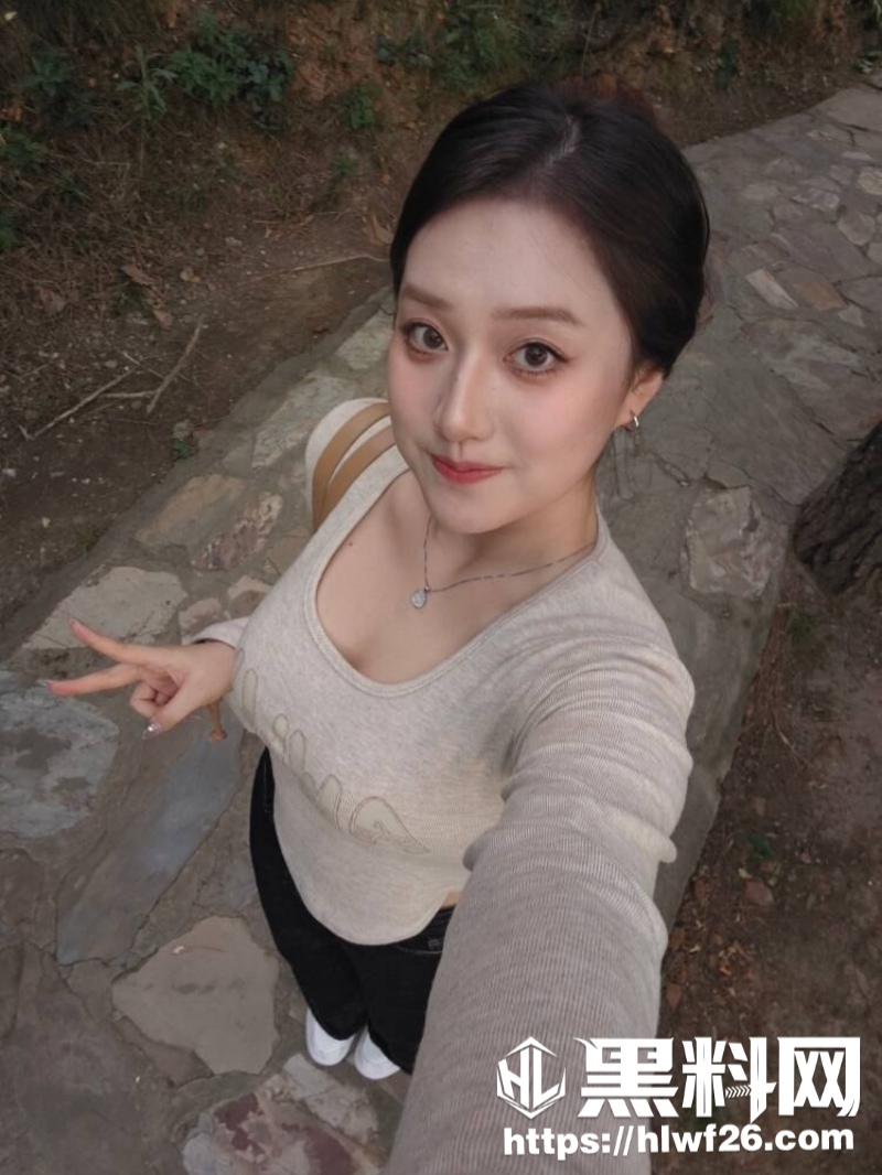 素人美女性爱视频
