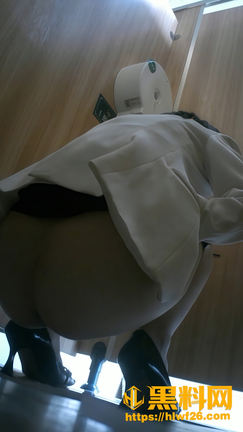 女厕偷拍最新福利资源3