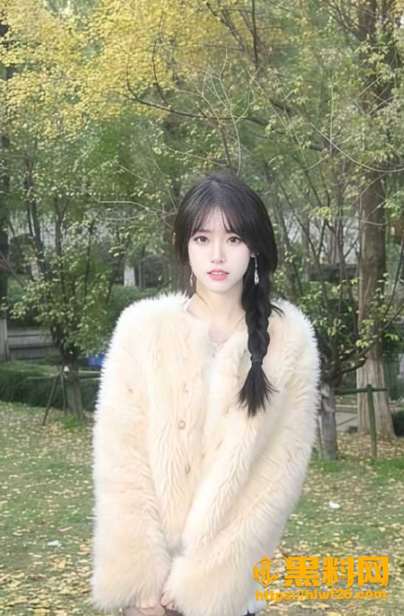 巨乳御姐江小雯自慰1