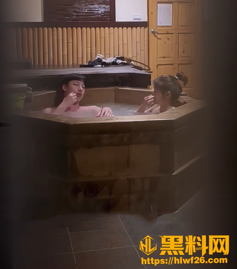 偷拍小情侣做爱全过程