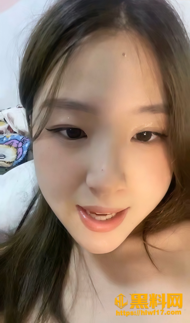 诗诗热舞扣穴白浆直流2