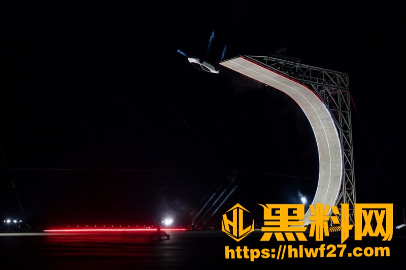特斯拉中国官网开放预订 5