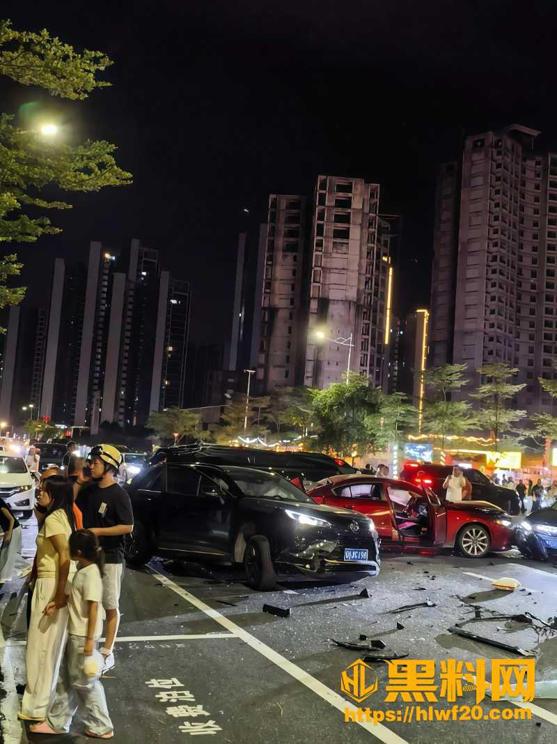 精神小伙国庆期间飙车事故曝光2